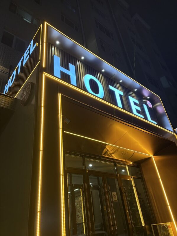 実際に泊したホテルの外観