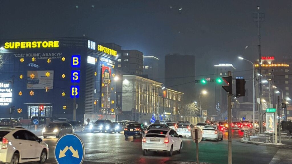 ホテル前の大通り