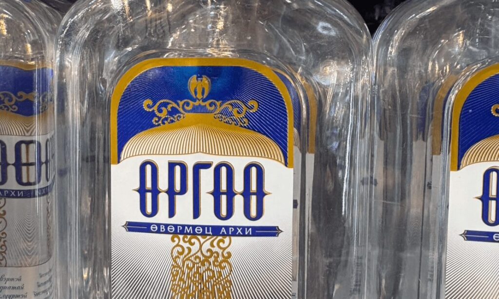 保存版】モンゴルの有名なお酒完全ガイド。スーパーで買える銘柄を値段